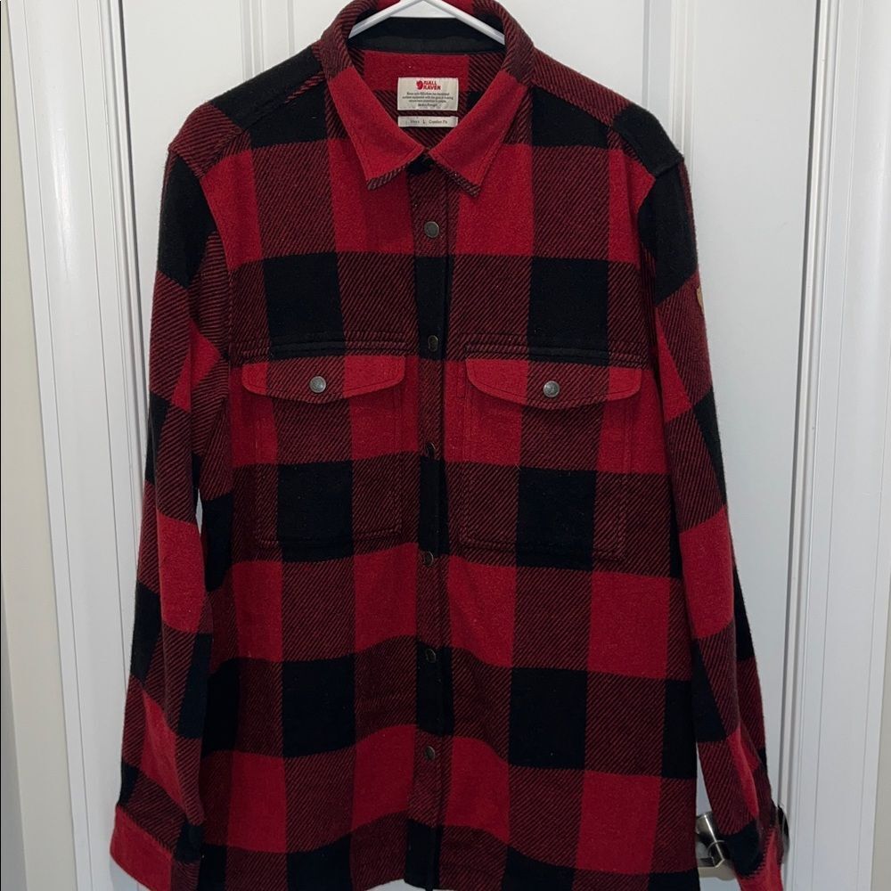 Swedish FJALLRAVEN Red Black Plaid Canada Wool Blend Snap CANADA Shirt Jacket L